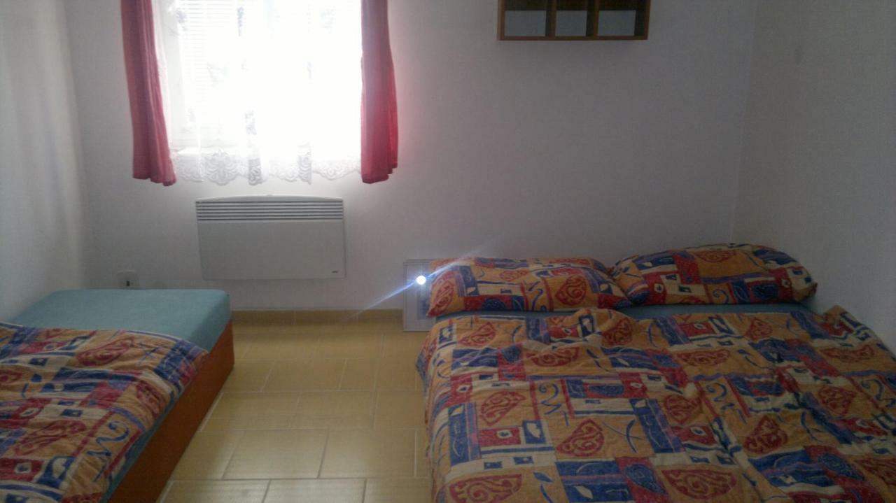 Apartman Срни Экстерьер фото